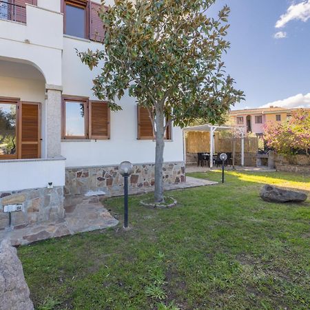 Appartamenti Le Magnolie Budoni Exterior foto